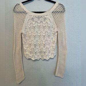 Cream crop sweater XS